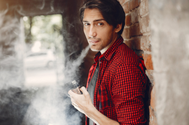 Buying Wholesale Vape Kits in Canada 11 Vape Kits in Canada
